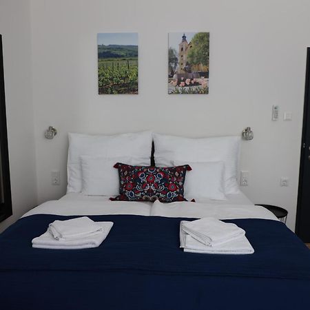 Natali Apartmanhaz Eger Extérieur photo