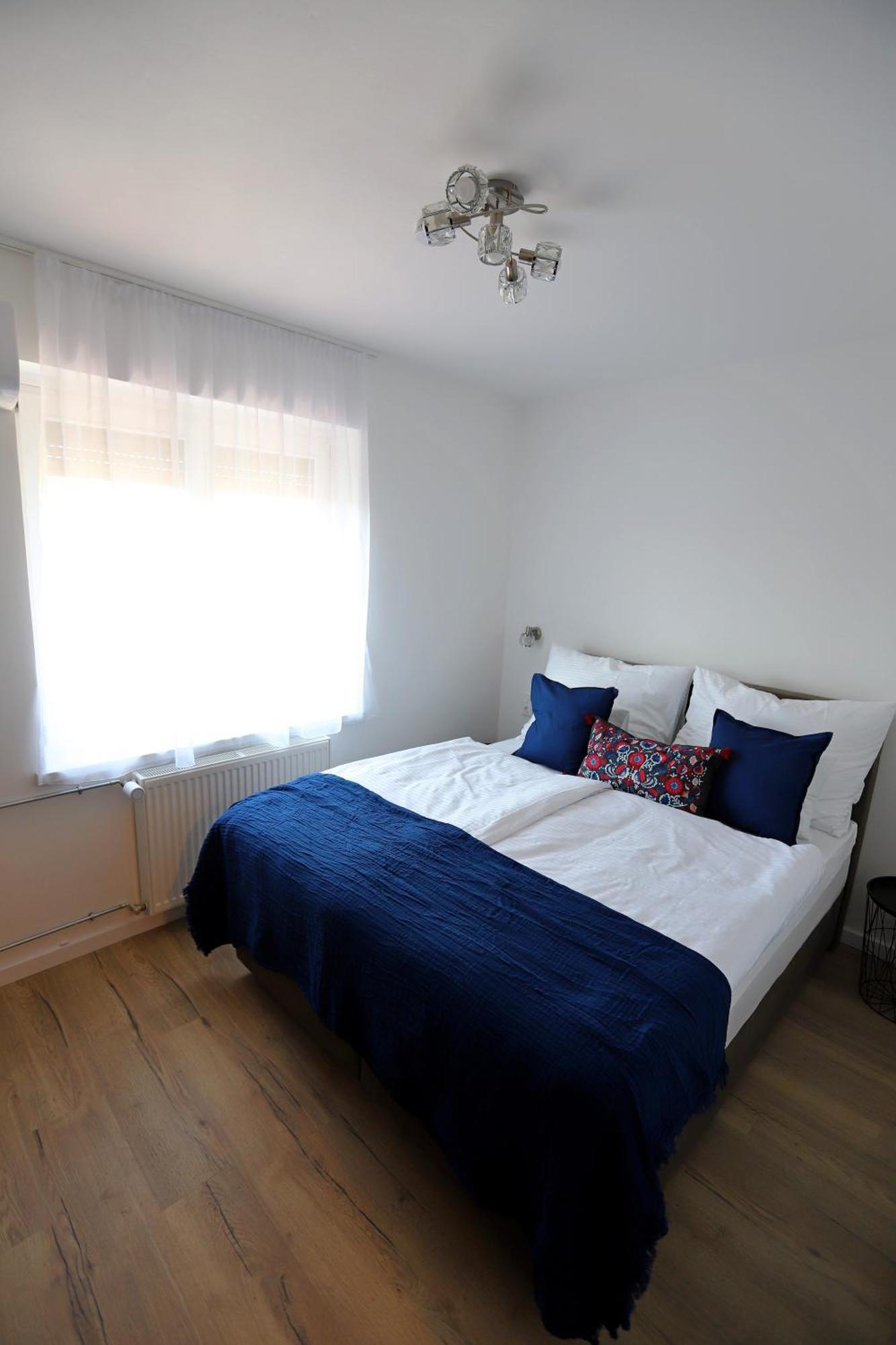 Natali Apartmanhaz Eger Extérieur photo