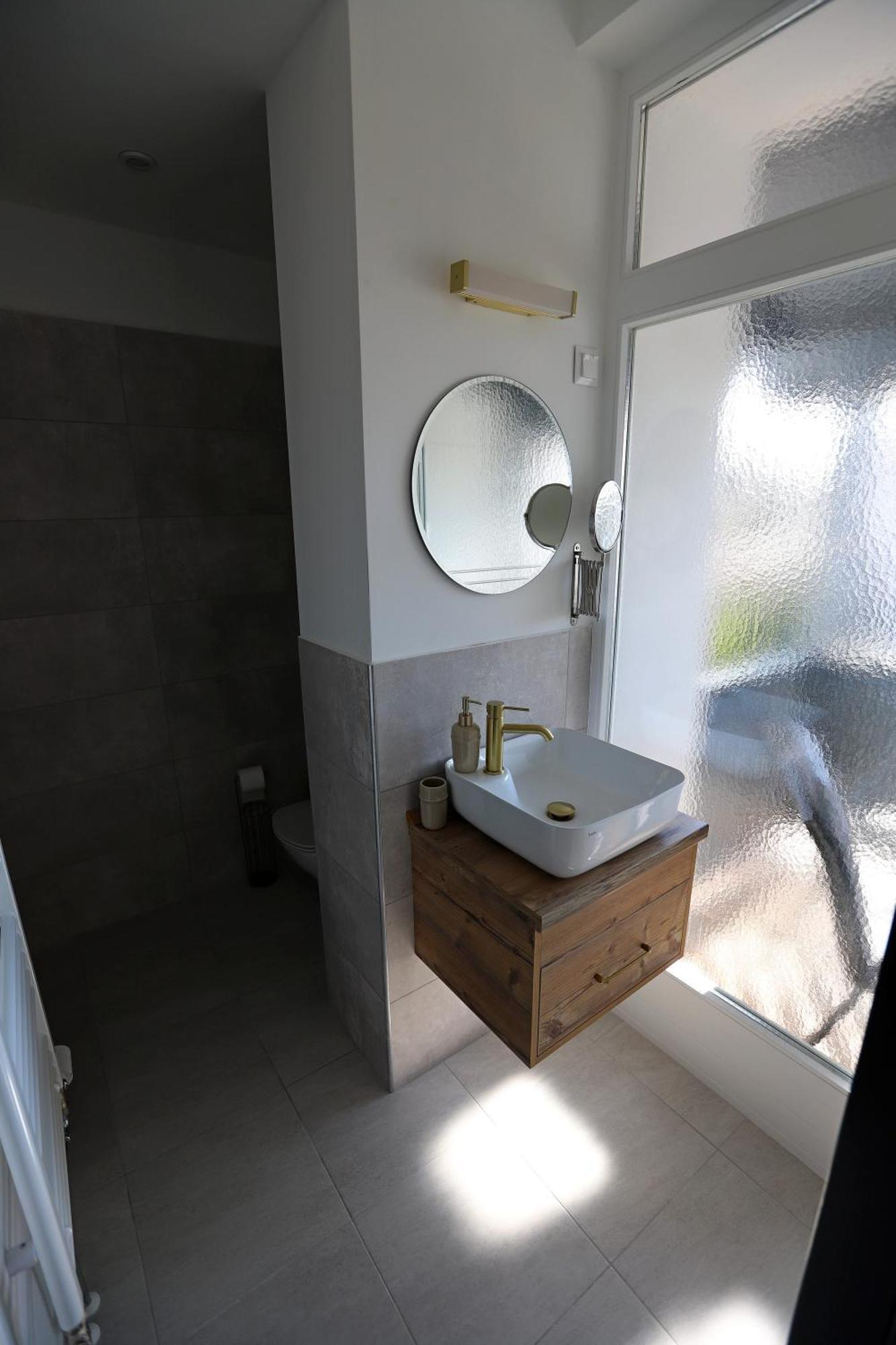 Natali Apartmanhaz Eger Extérieur photo