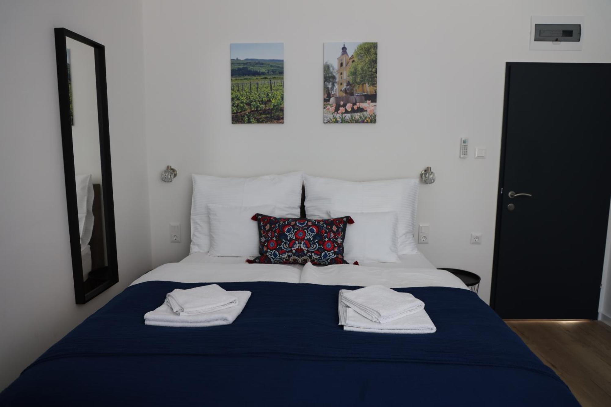 Natali Apartmanhaz Eger Extérieur photo