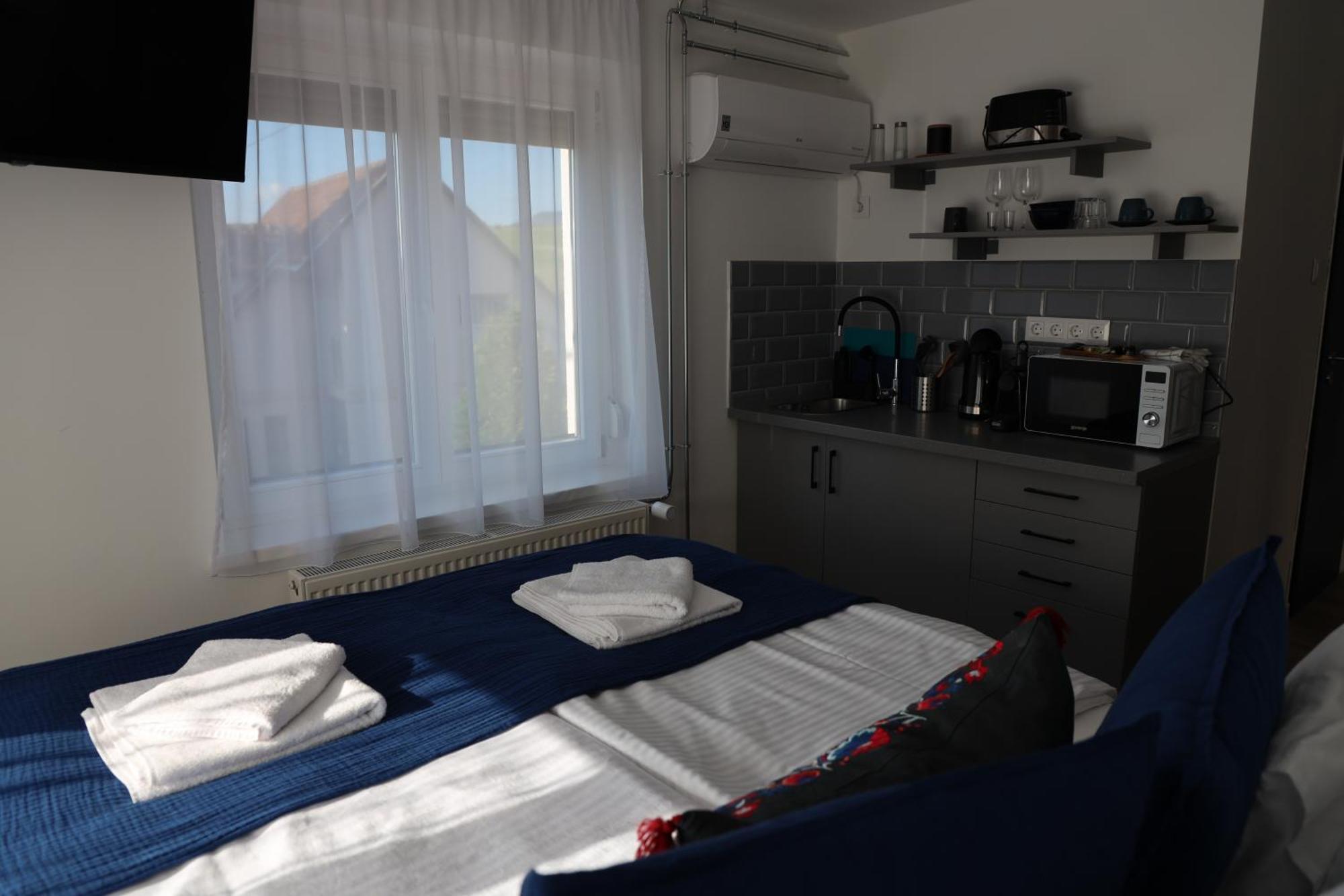 Natali Apartmanhaz Eger Extérieur photo